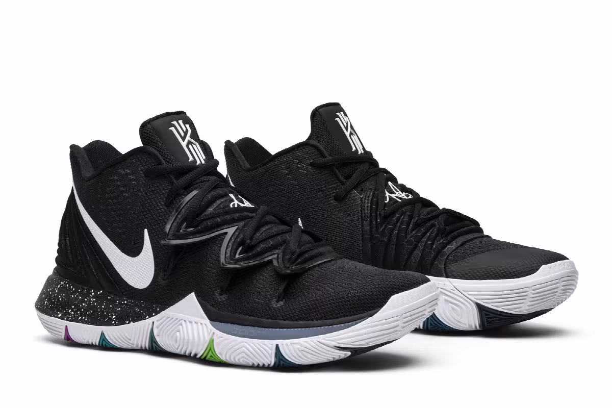 Nike Kyrie 5 Black Magic, view 9