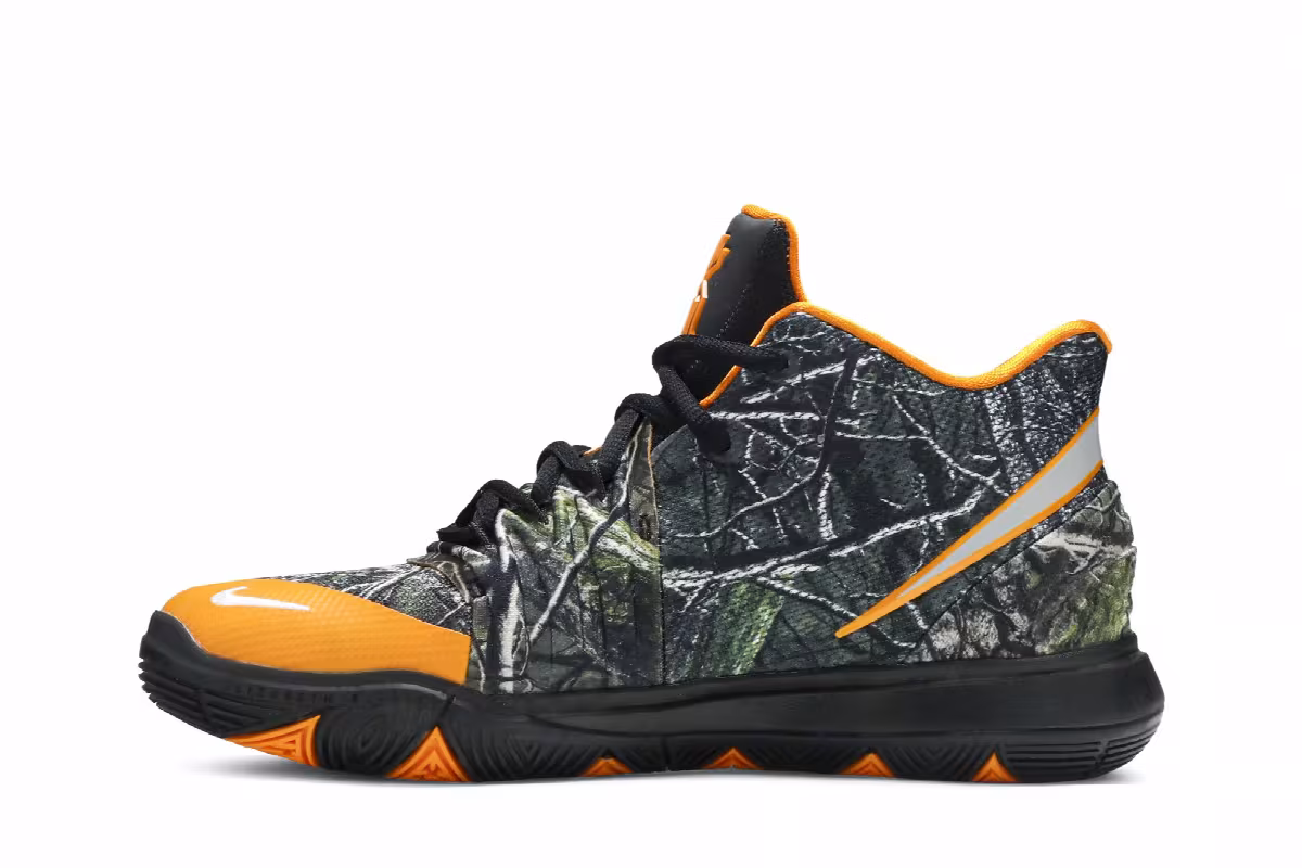 Nike Kyrie 5 GS PE Taco, view 4