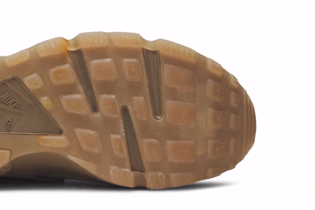 Nike Air Huarache Camo, view 6