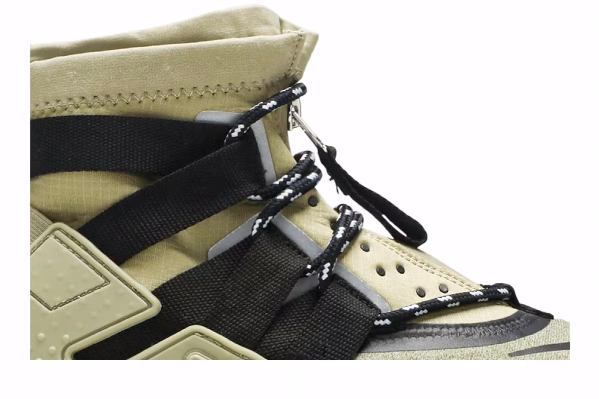 Nike Air Huarache Gripp Olive, view 3