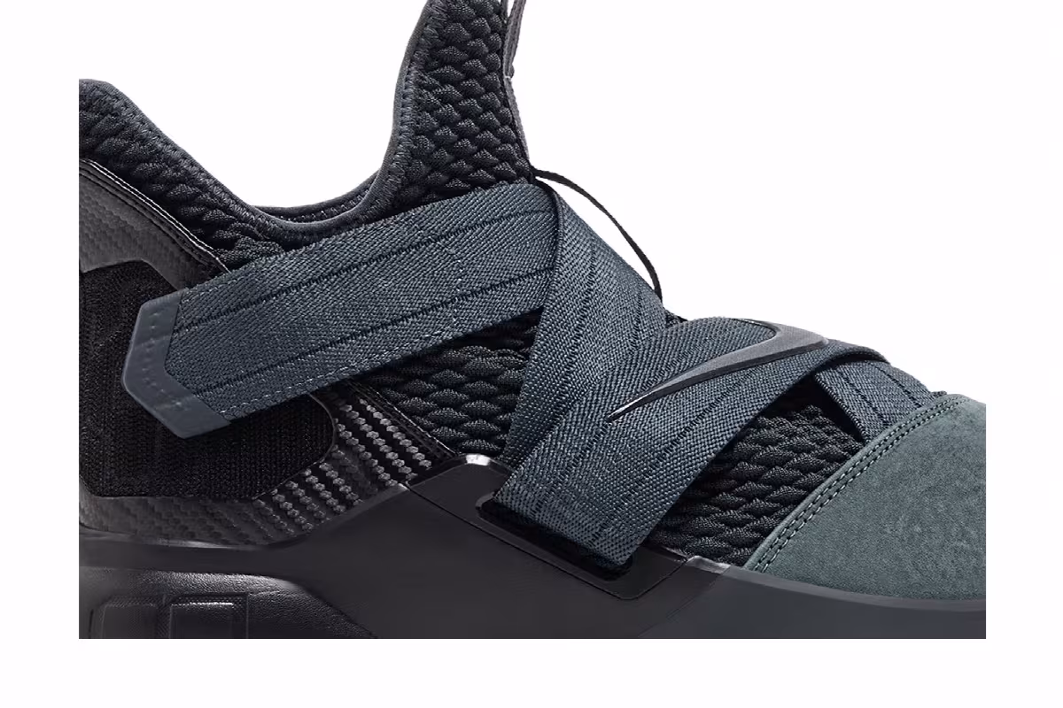 Nike LeBron Soldier 12 Zero Dark Thirty, view 3