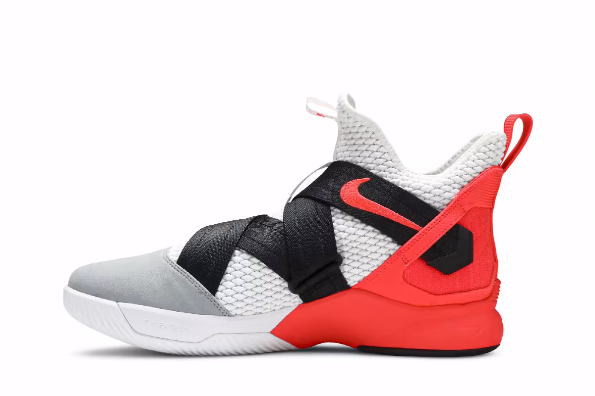 Nike LeBron Soldier 12 Flash Crimson, view 4