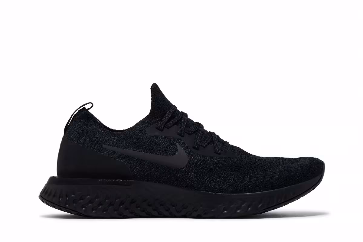 Nike Epic React Flyknit Triple Black, view 2