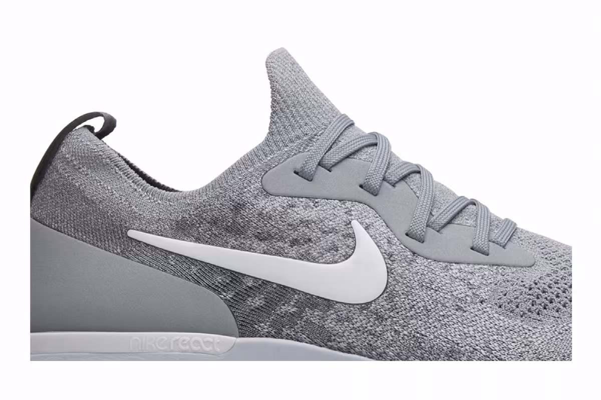 Nike Epic React Flyknit Wolf Grey, view 3