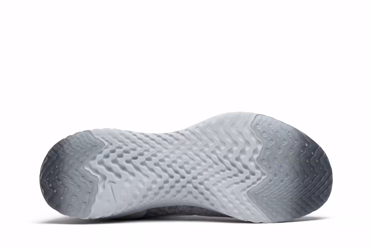 Nike Epic React Flyknit Wolf Grey, view 5