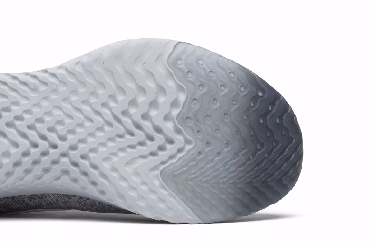 Nike Epic React Flyknit Wolf Grey, view 6