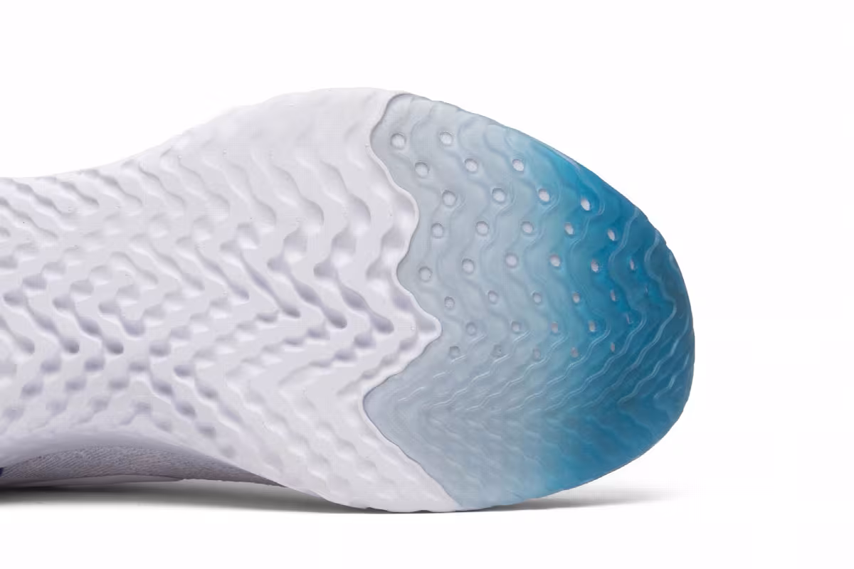 Nike Women's Epic React Flyknit OG, view 6