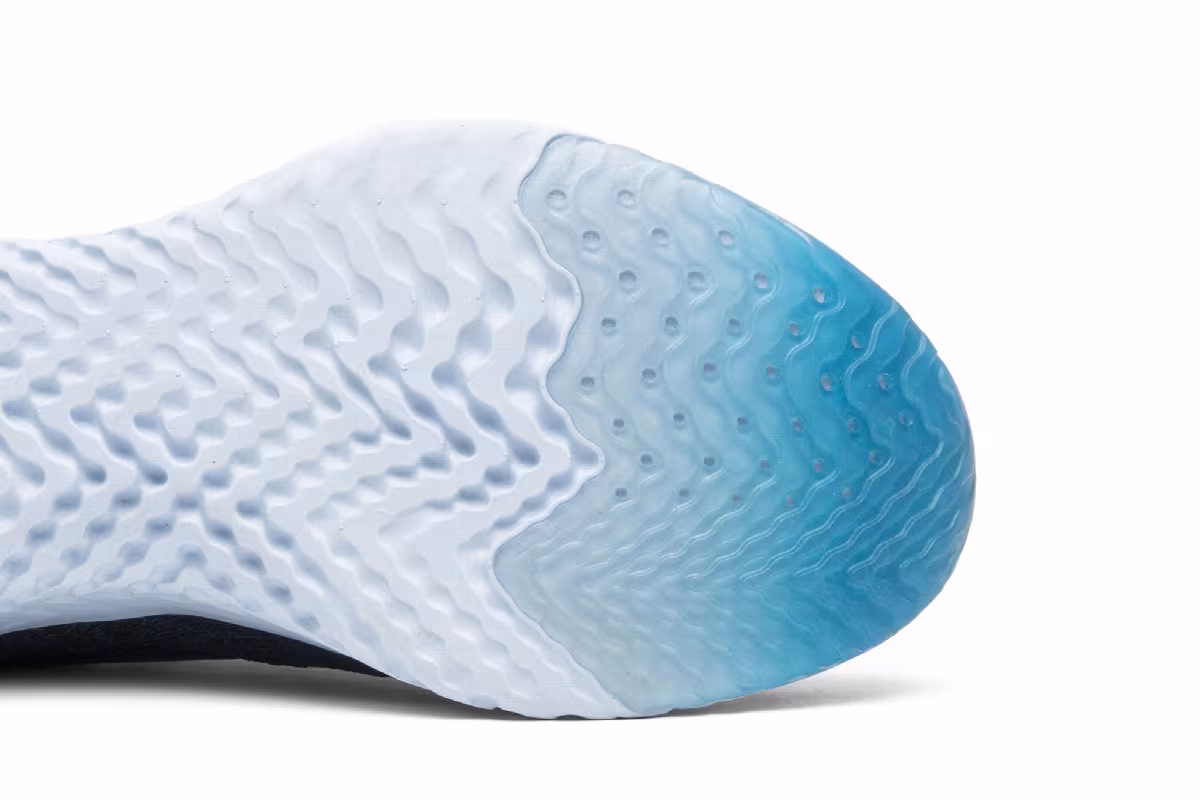 Nike Women's Epic React Flyknit College Navy, view 6