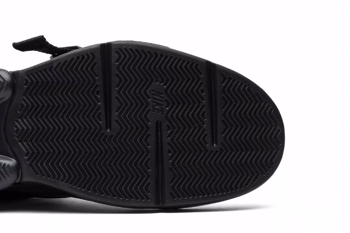 Nike Air Force 270 Triple Black, view 6