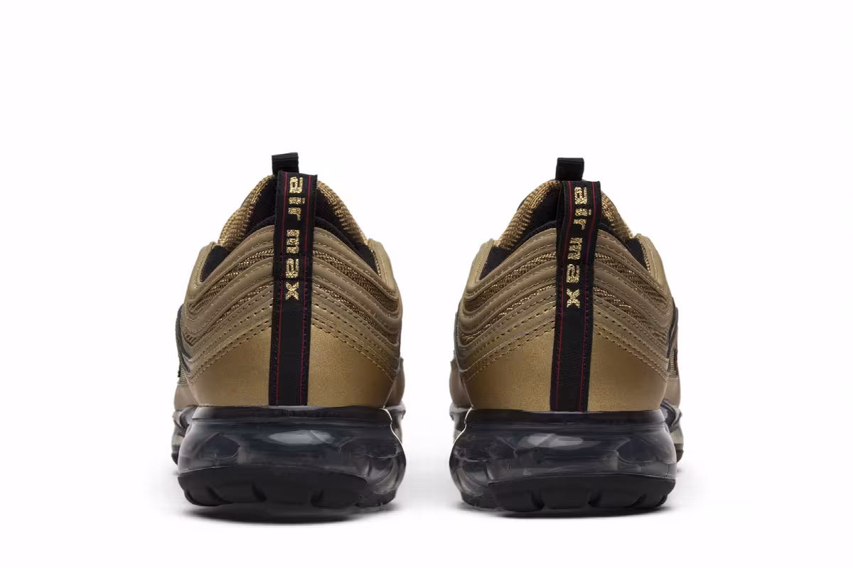 Nike Air Vapormax 97 Metallic Gold, view 8
