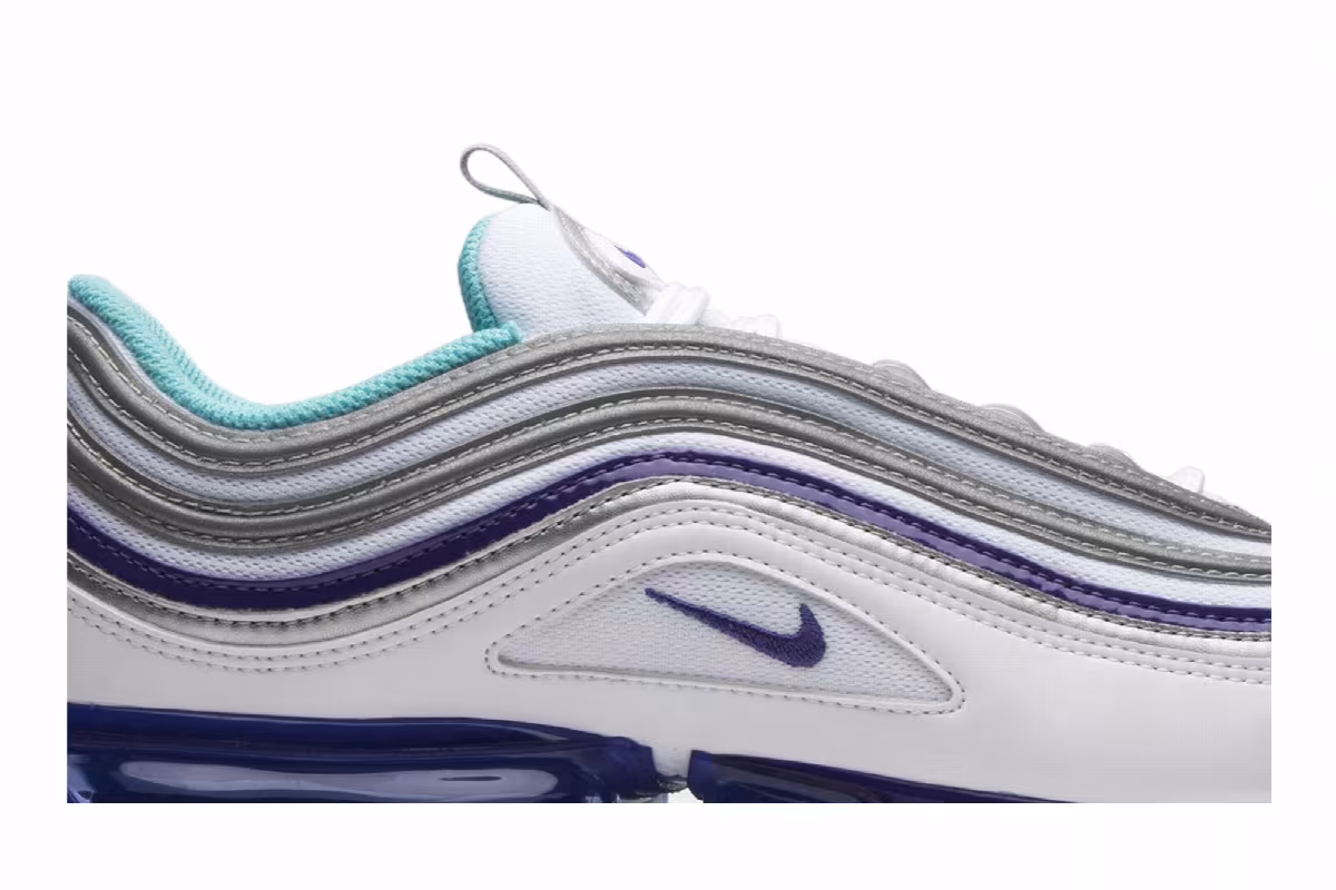 Nike Air VaporMax 97 Varsity Purple, view 3