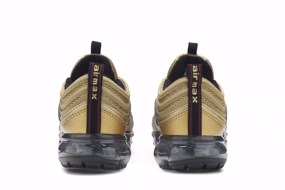 Nike Air VaporMax 97 GS Metallic Gold, view 7