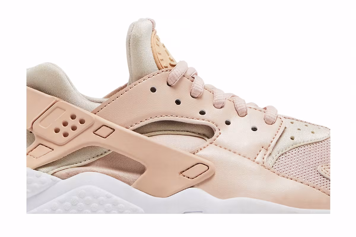 Nike Women's Air Huarache Run Particle Beige, view 3