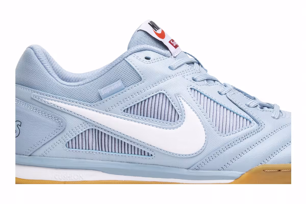 Supreme x Nike Gato SB Blue, view 3