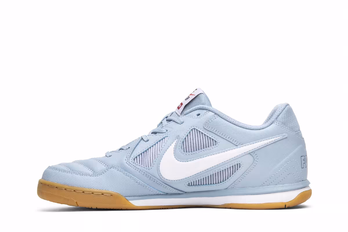 Supreme x Nike Gato SB Blue, view 4