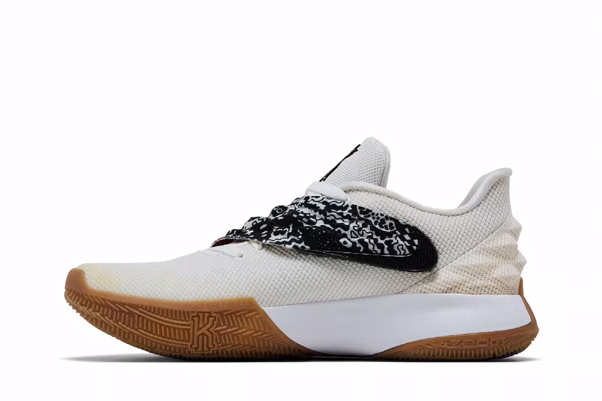 Nike Kyrie Low White, view 4