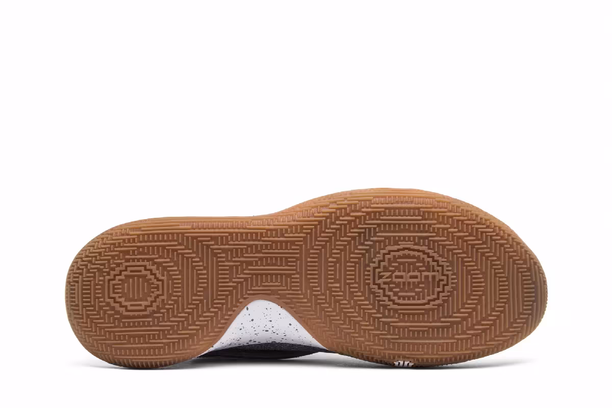 Nike Kyrie Low Uncle Drew, view 5