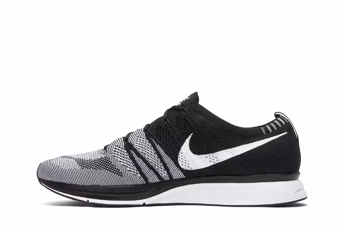 Nike Flyknit Trainer 2018 Oreo, view 4