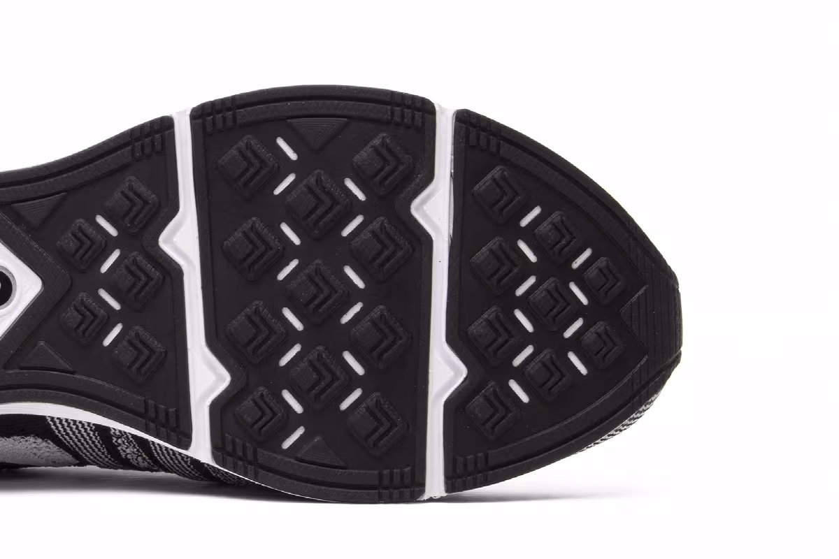 Nike Flyknit Trainer 2018 Oreo, view 6