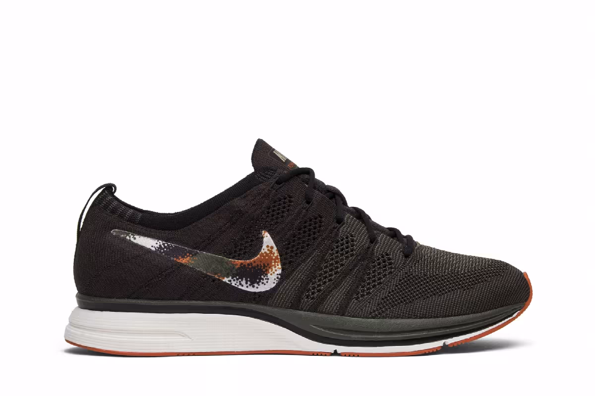 Nike Flyknit Trainer Dark Green, view 2