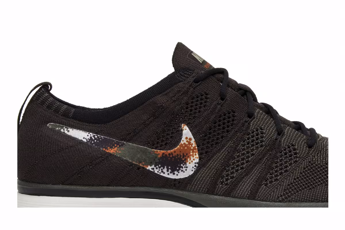 Nike Flyknit Trainer Dark Green, view 3