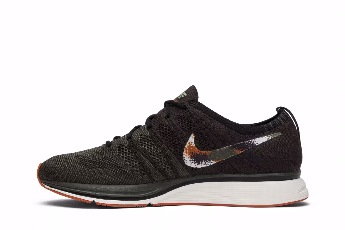 Nike Flyknit Trainer Dark Green, view 4