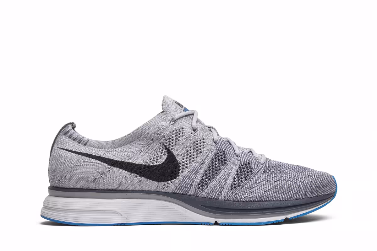 Nike Flyknit Trainer Atmosphere Grey, view 2