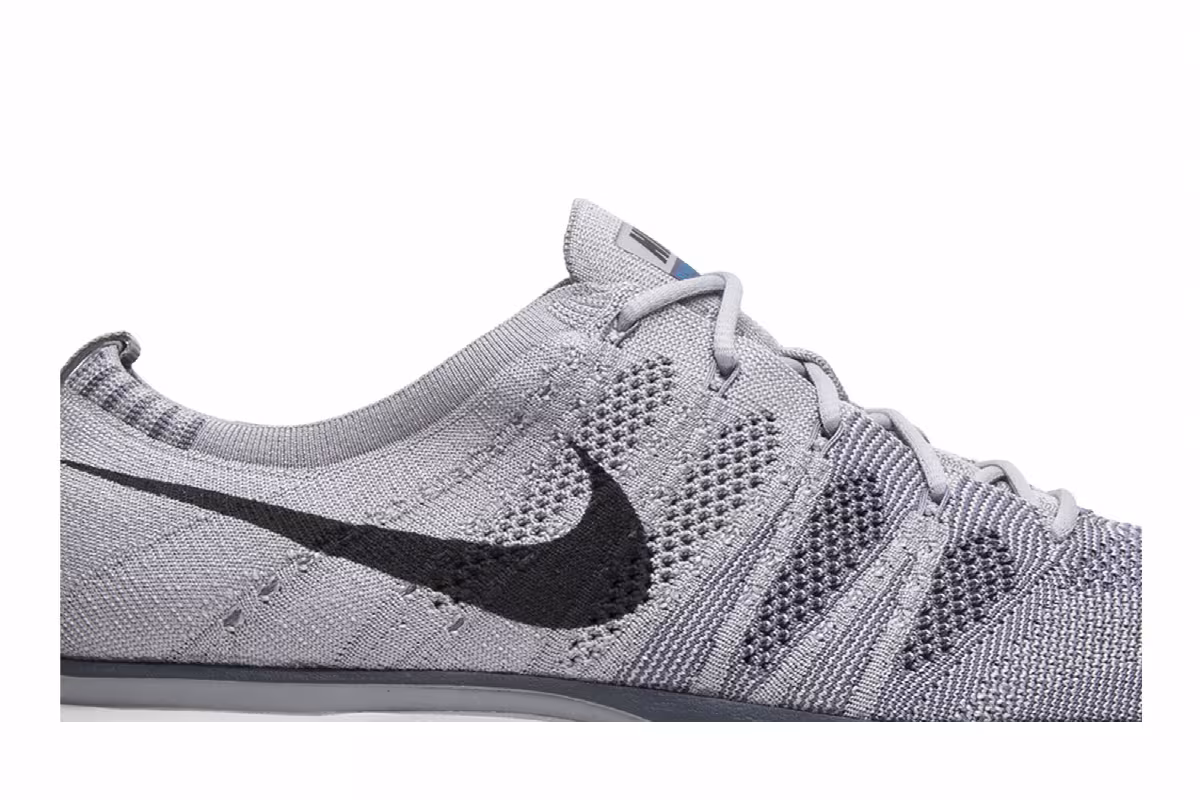 Nike Flyknit Trainer Atmosphere Grey, view 3
