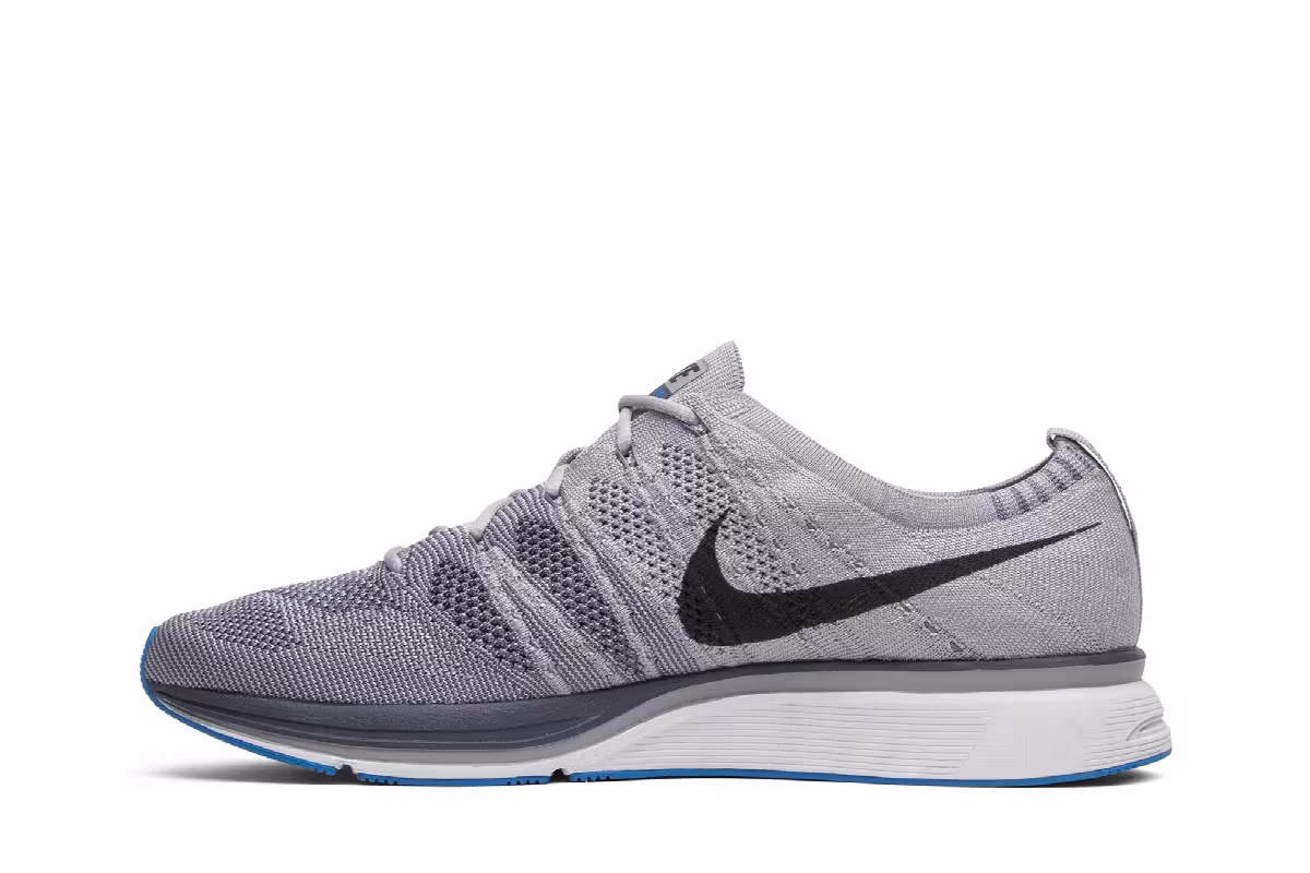 Nike Flyknit Trainer Atmosphere Grey, view 4