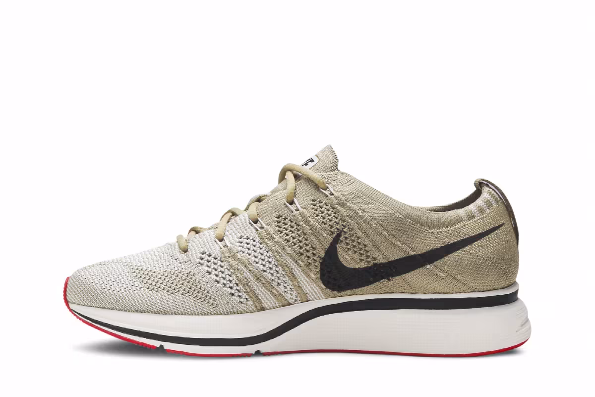 Nike Flyknit Trainer Neutral Olive, view 4