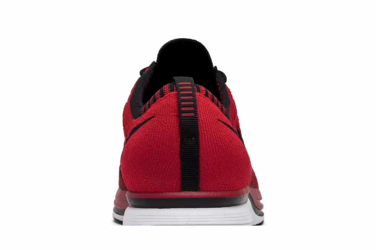 Nike Flyknit Trainer University Red, view 8