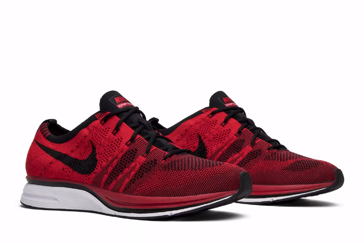 Nike Flyknit Trainer University Red, view 9