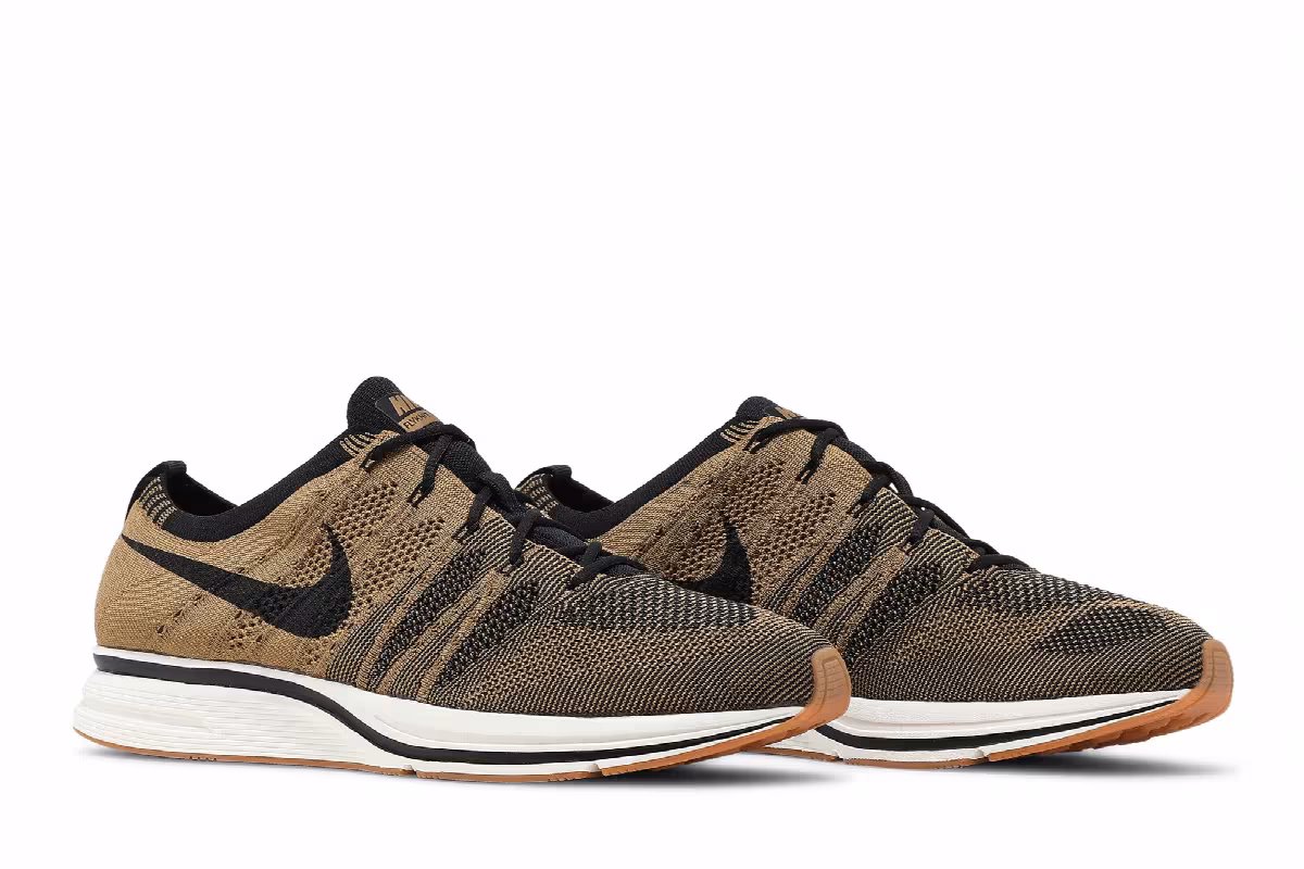 Nike Flyknit Trainer Golden Beige, view 9