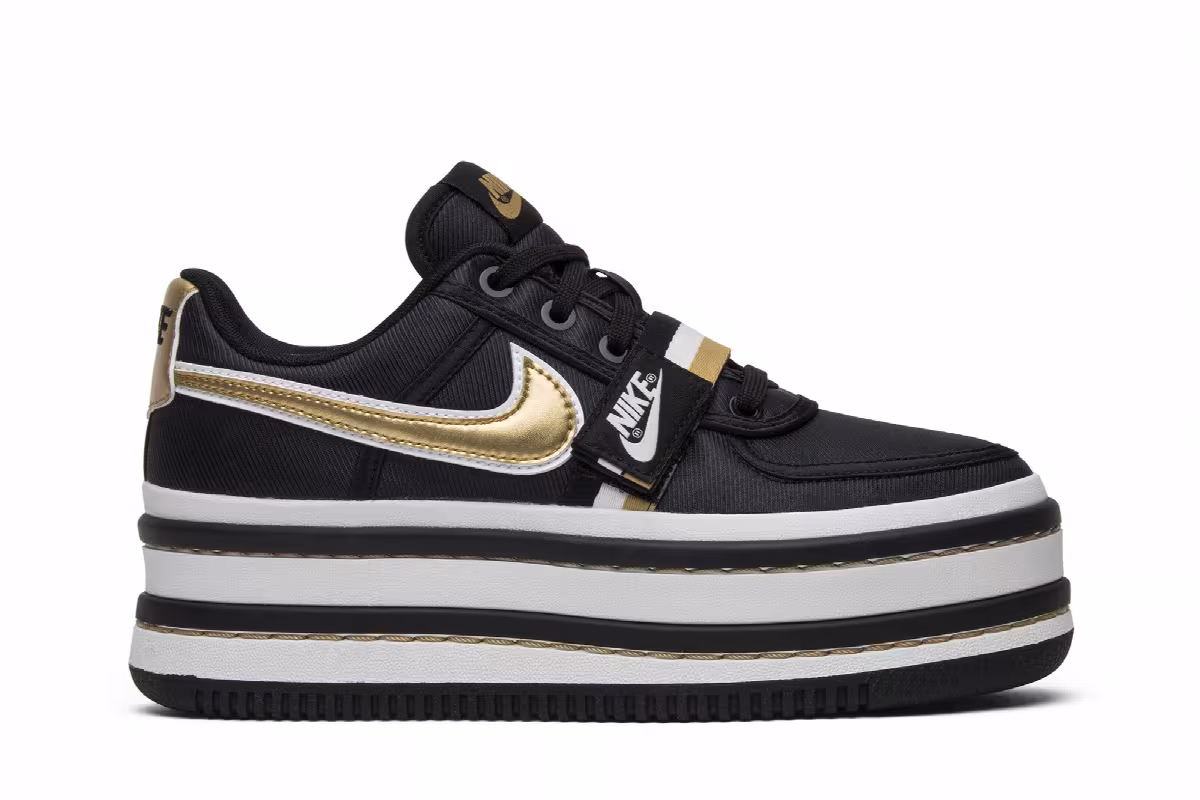 Nike Women's Vandal 2K Metallic Gold, view 2