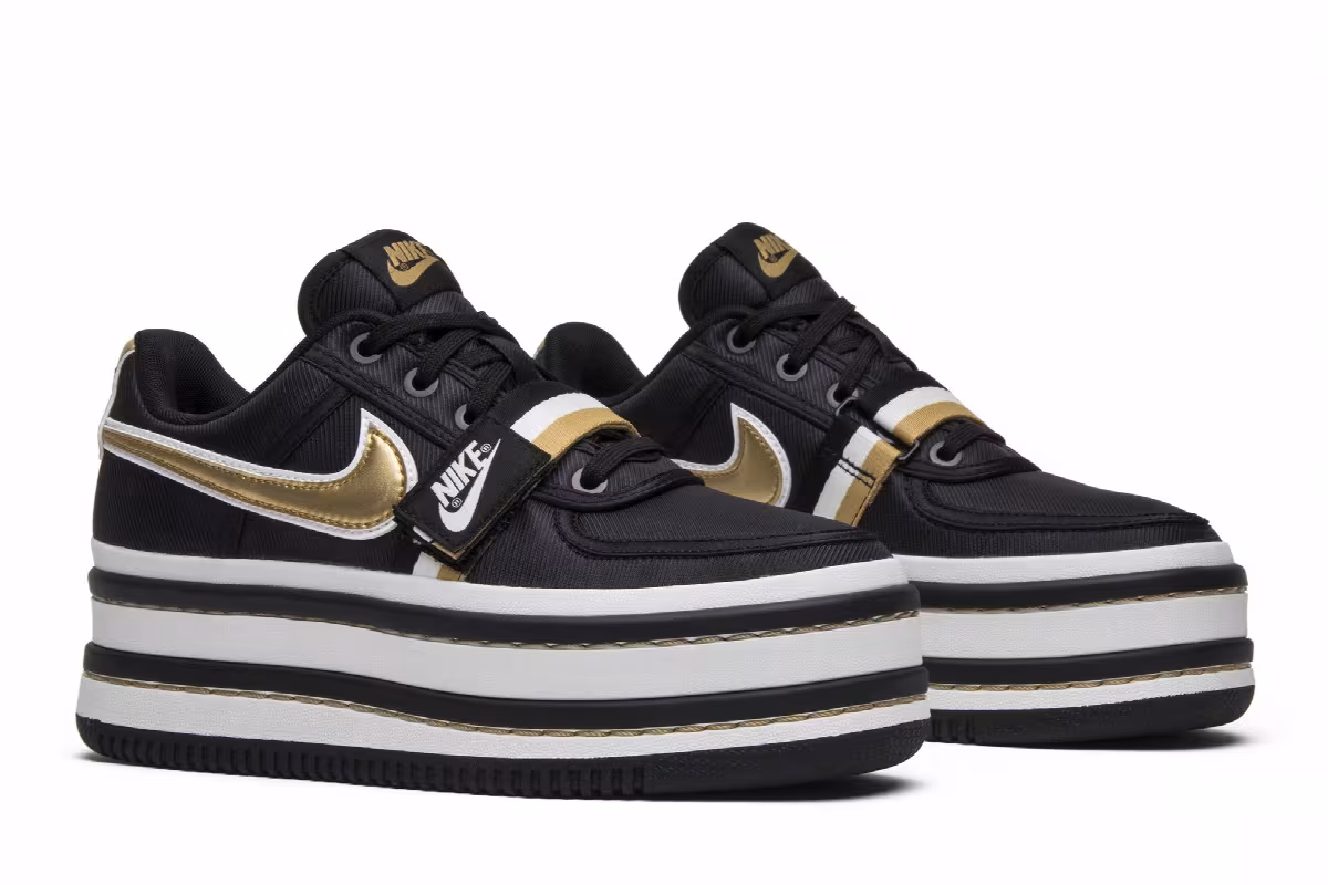 Nike Women's Vandal 2K Metallic Gold, view 9