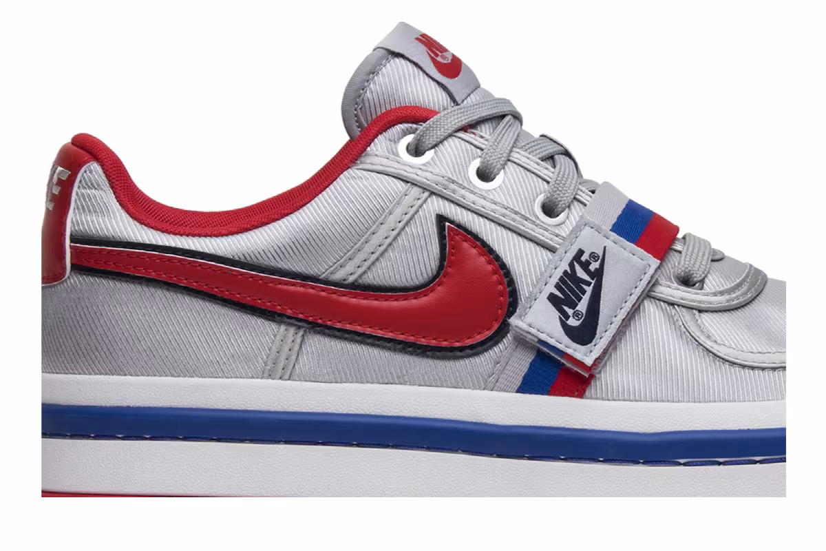 Nike Women's Vandal 2K Metallic Silver, view 3