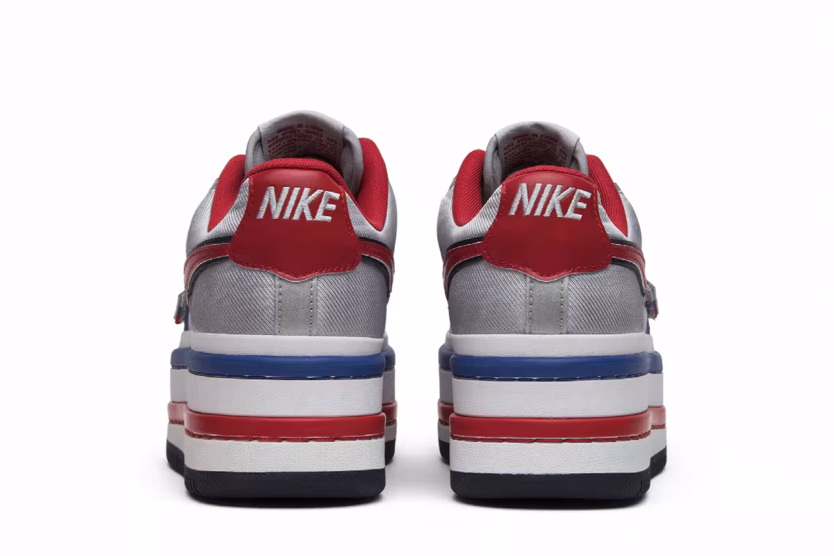 Nike Women's Vandal 2K Metallic Silver, view 7