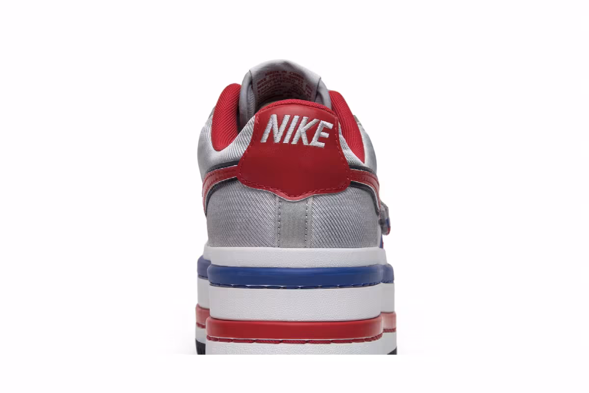 Nike Women's Vandal 2K Metallic Silver, view 8