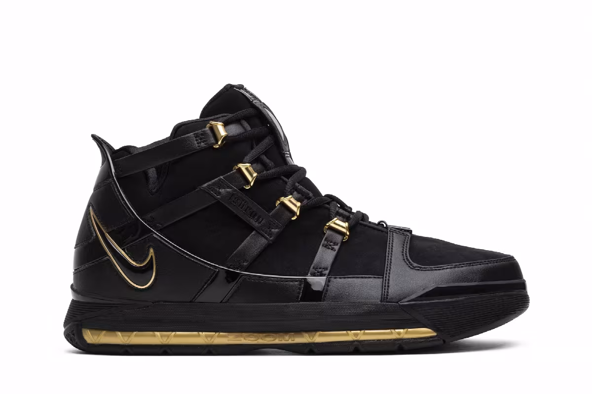 Nike Zoom LeBron 3 Metallic Gold 2018, view 2