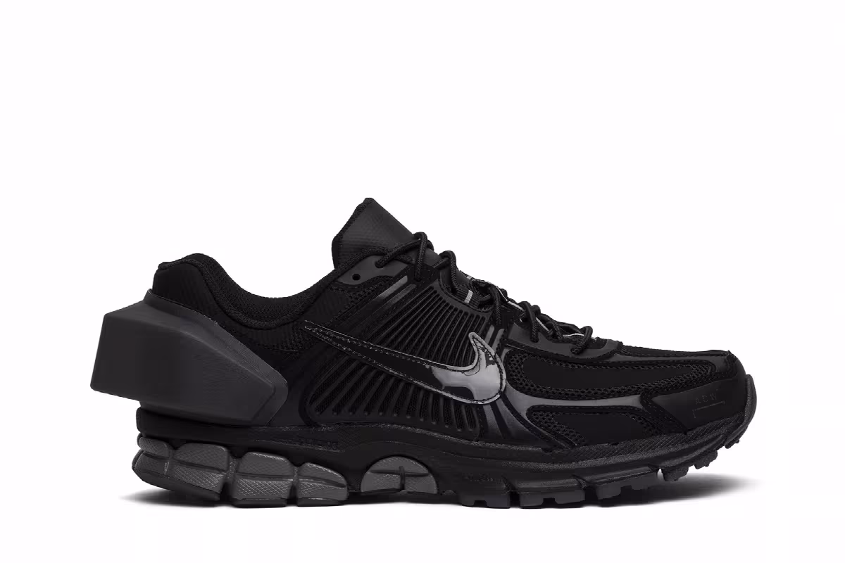 A-Cold-Wall* x Nike Air Zoom Vomero 5 Black, view 2