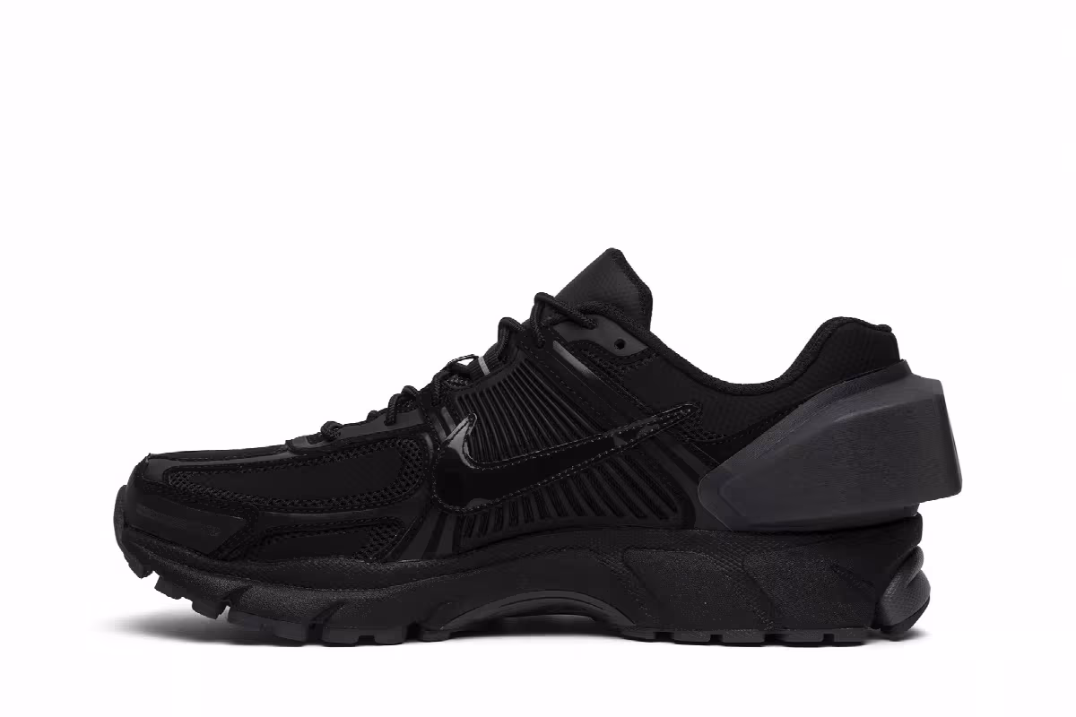 A-Cold-Wall* x Nike Air Zoom Vomero 5 Black, view 4