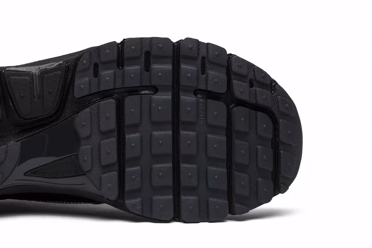 A-Cold-Wall* x Nike Air Zoom Vomero 5 Black, view 6