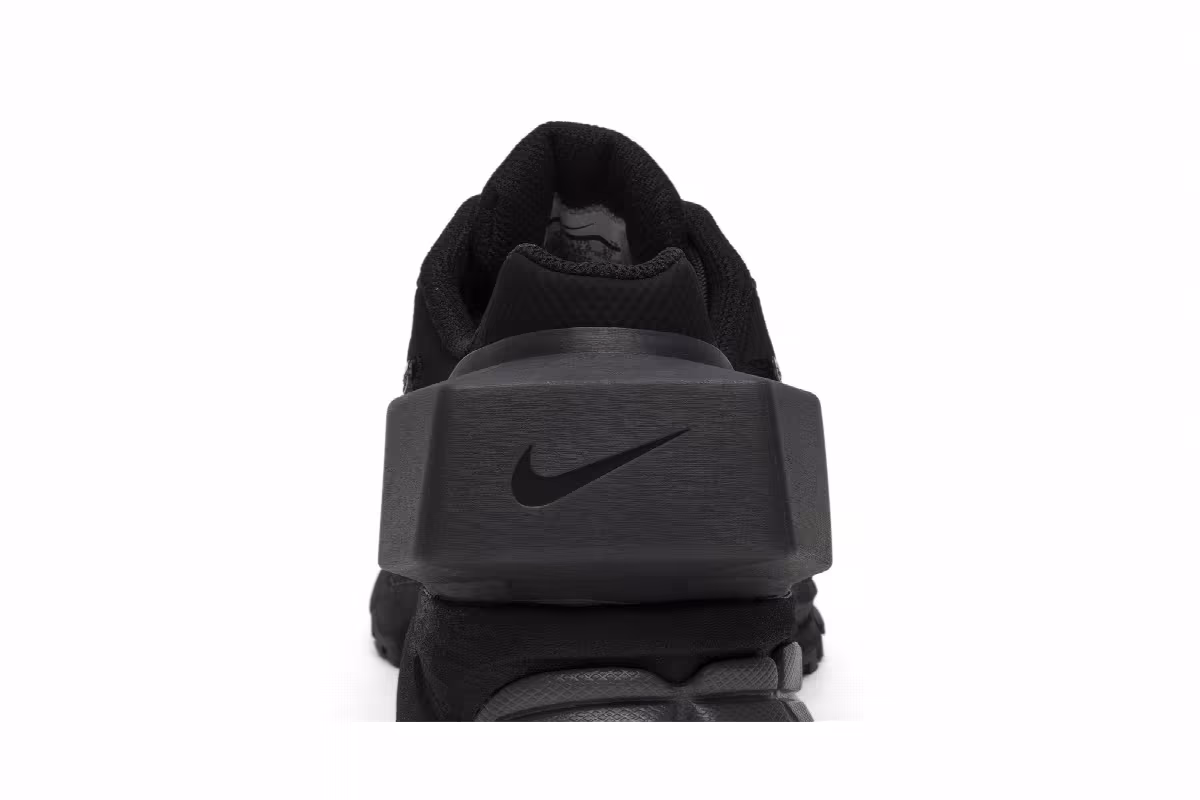 A-Cold-Wall* x Nike Air Zoom Vomero 5 Black, view 8