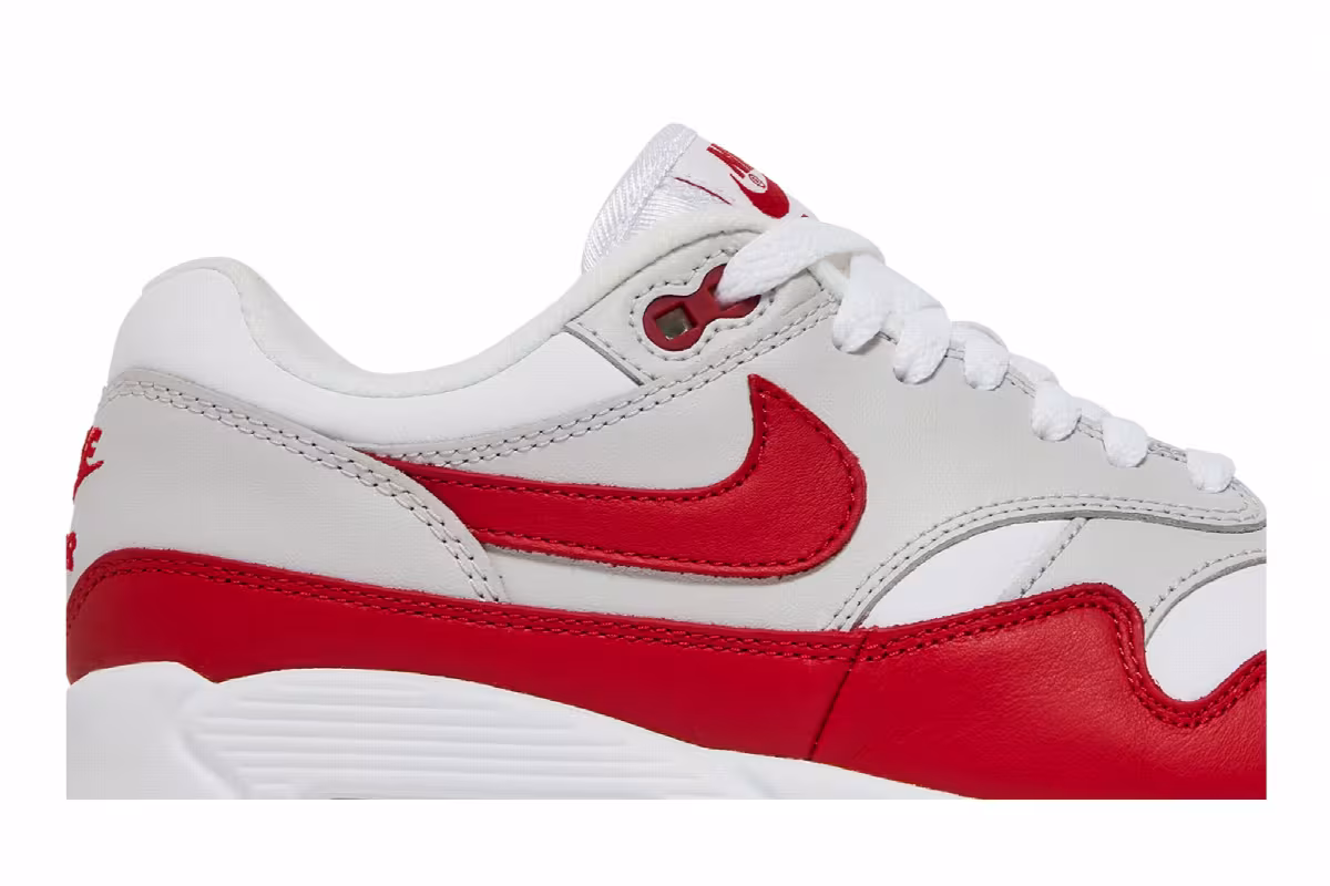 Nike Women's Air Max 90/1 White University Red, view 3