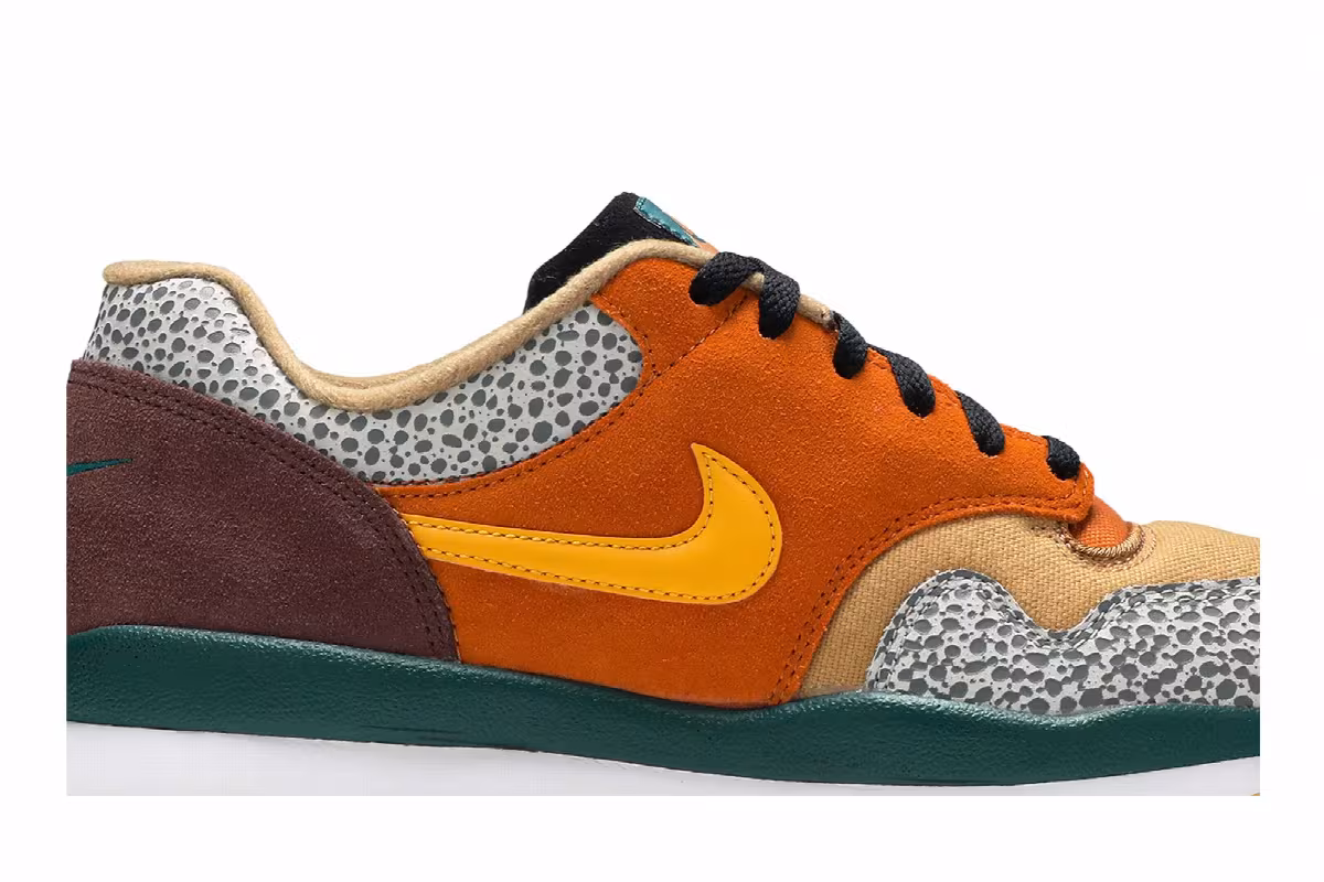 Nike Air Safari SE Atmos, view 3