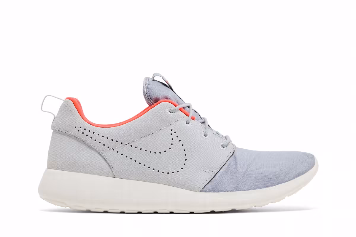 Nike Roshe One Premium Pure Platinum, view 2