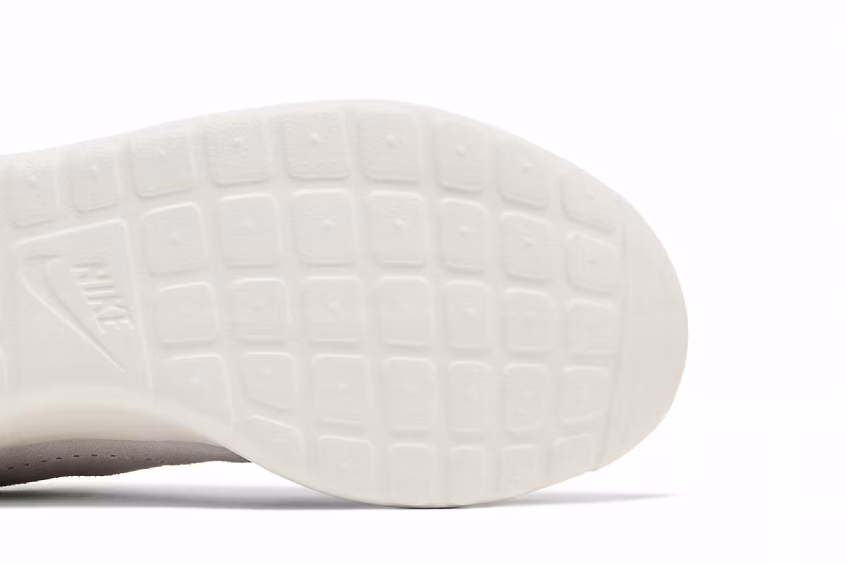 Nike Roshe One Premium Pure Platinum, view 6
