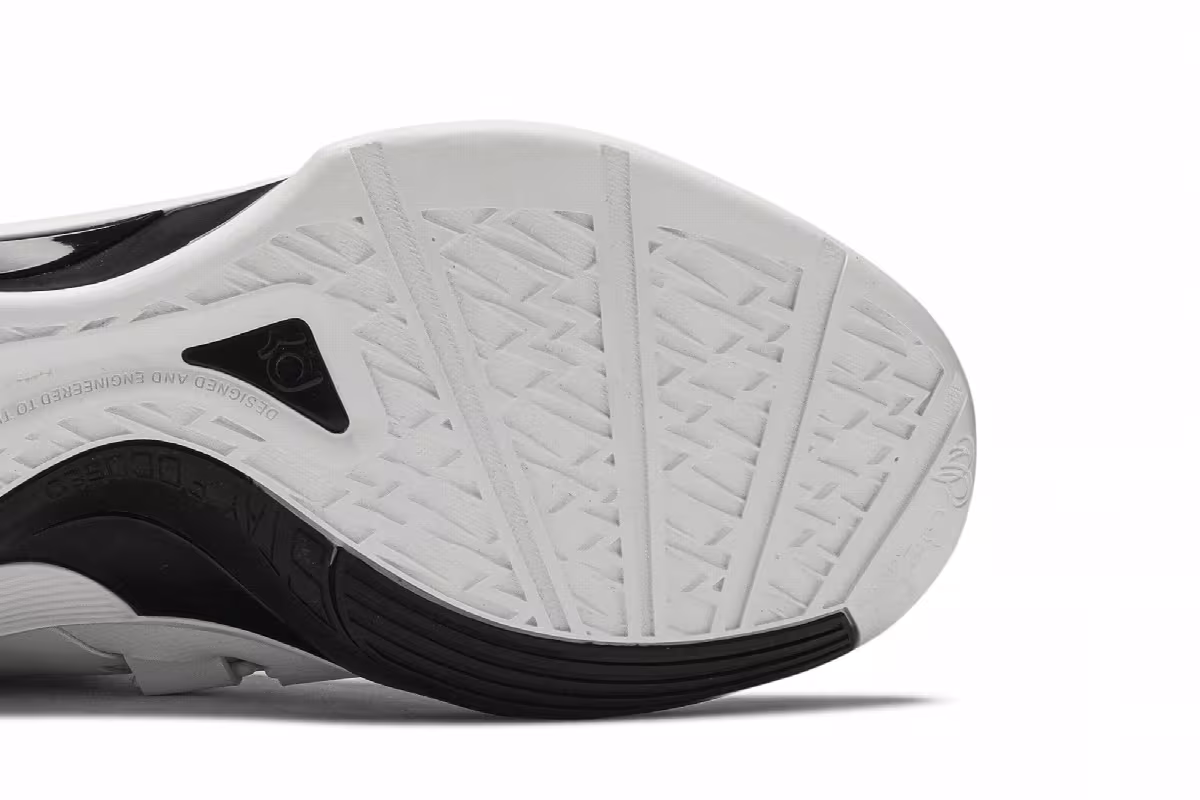 Nike Zoom KD 4 QS Battle Tested, view 6