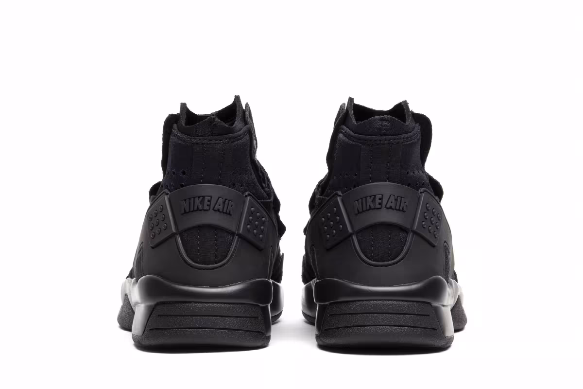 Comme des Garçons x Nike Air Mowabb Black, view 7