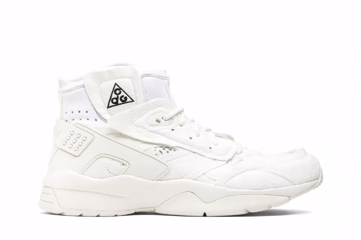 Comme des Garçons x Nike Air Mowabb White, view 2